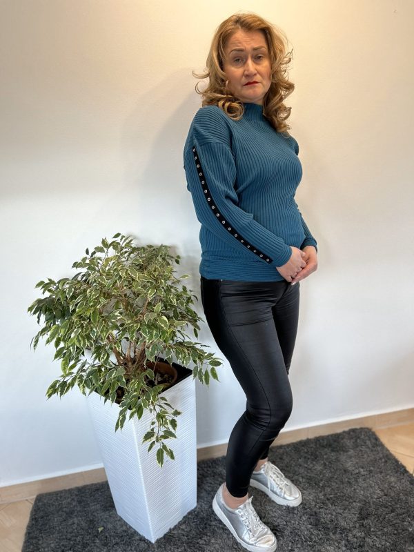 Halenka petrolej - Image 2